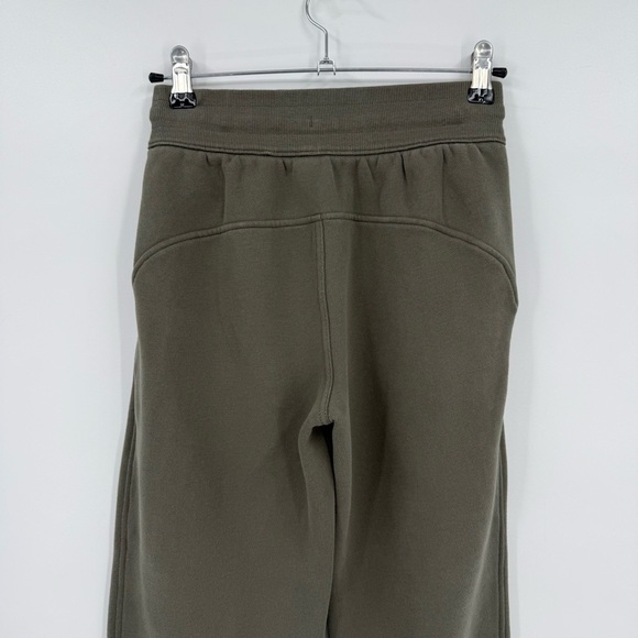 Lululemon Scuba High-Rise Jogger *Full Length in Army Green Size 0 - Picture 12 of 14